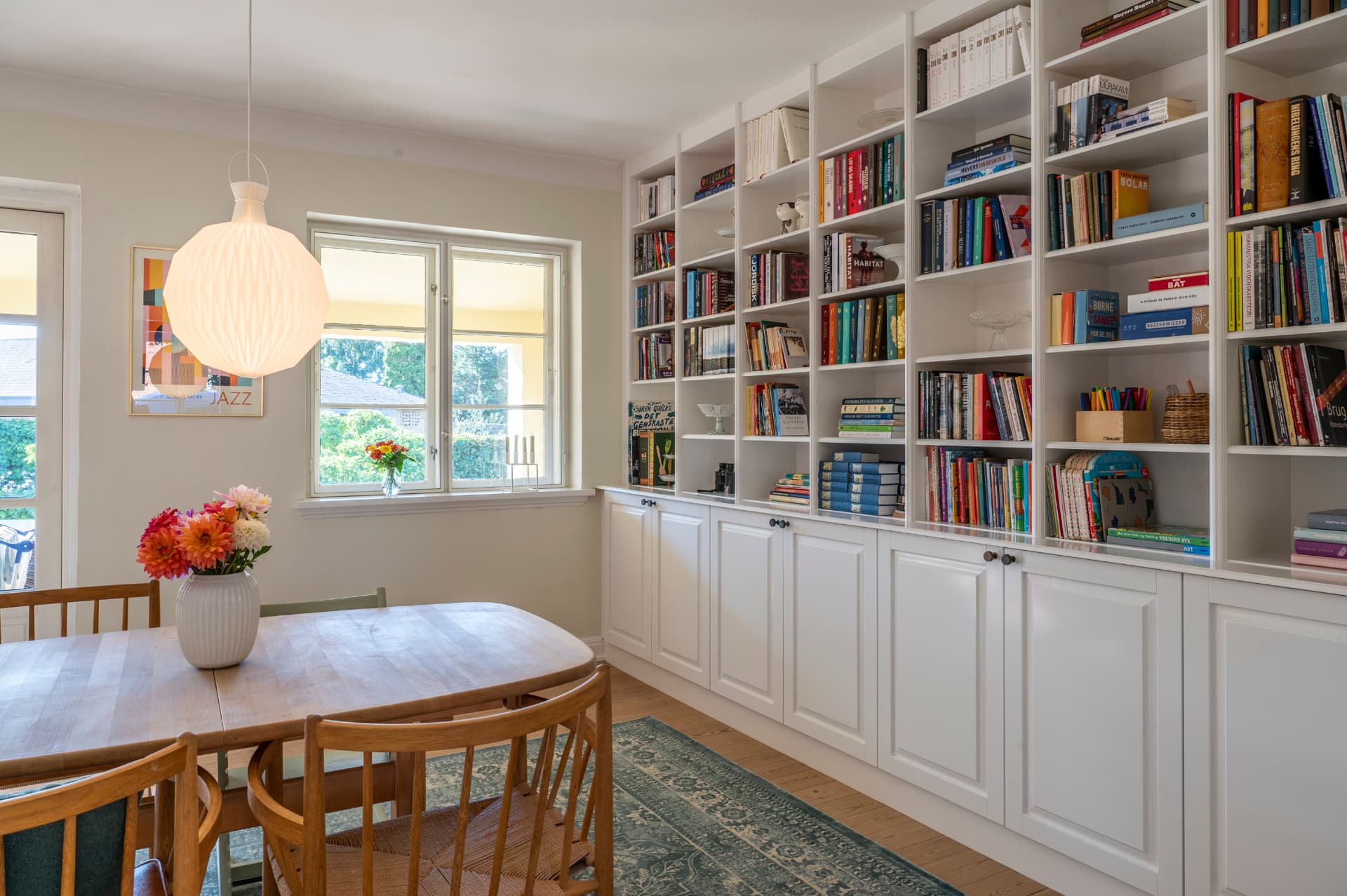 Vægreol med fyldningslåger — detalje 2