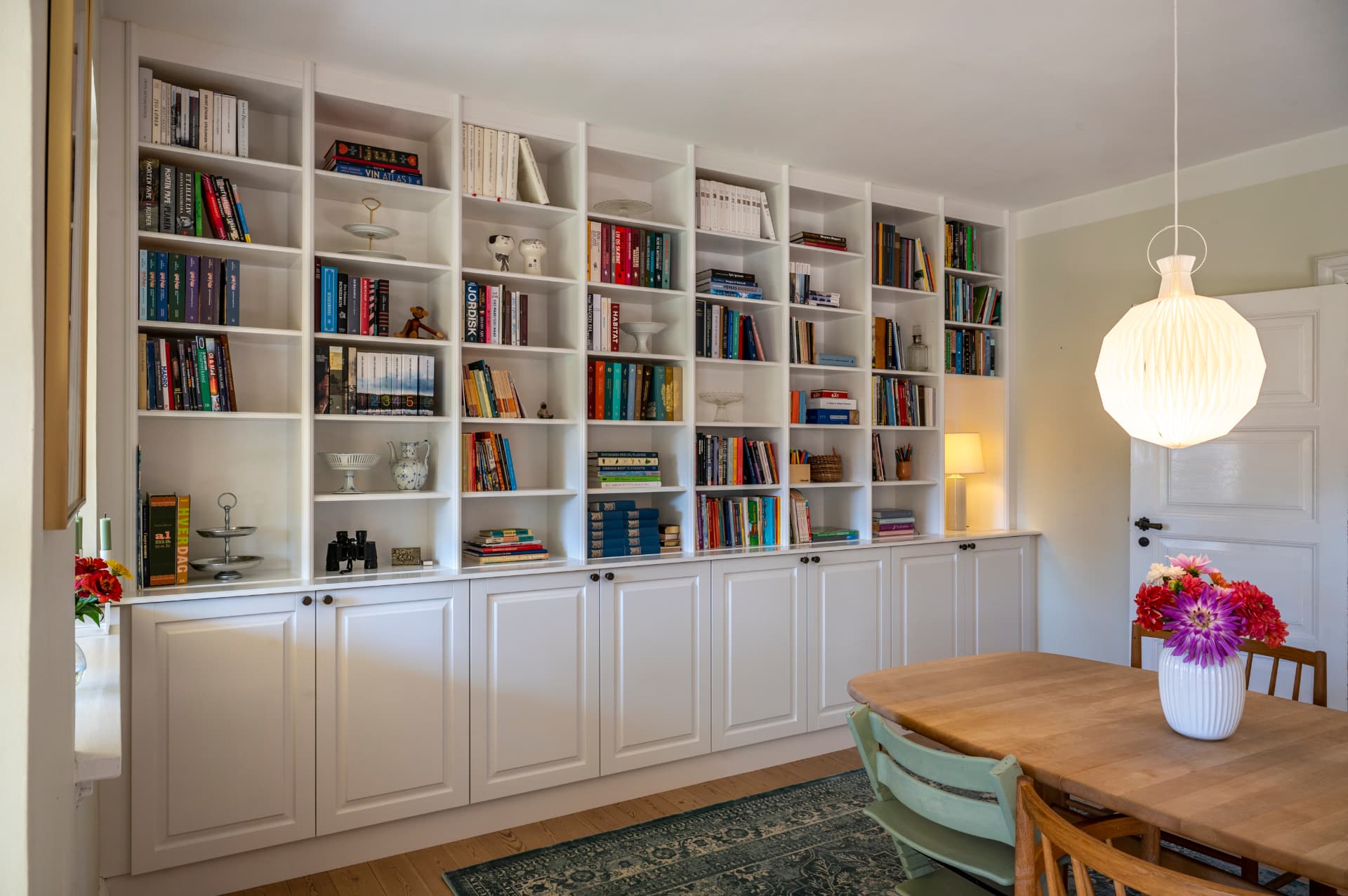 Vægreol med fyldningslåger — detalje 3